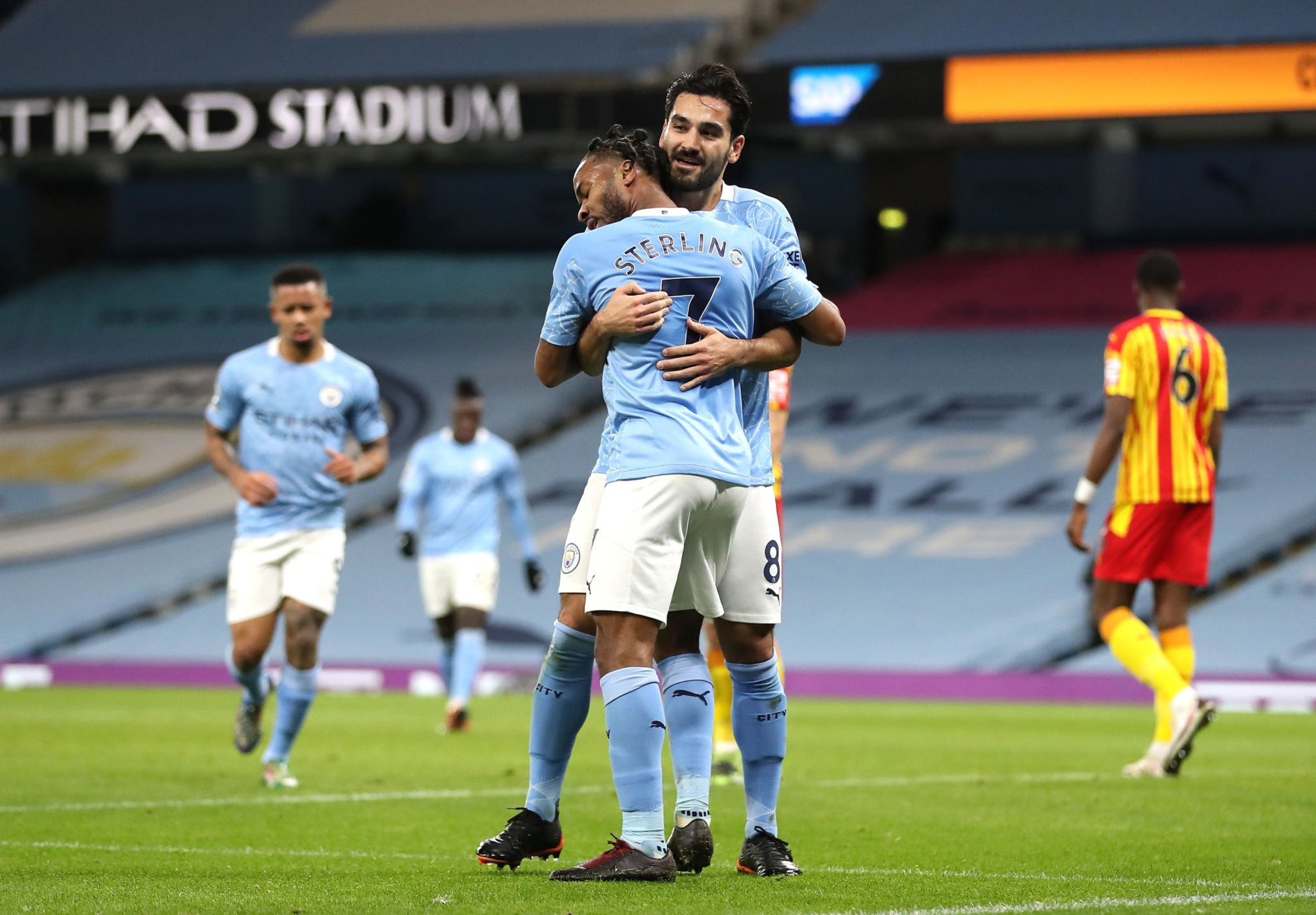 法国年轻后 法国年轻后